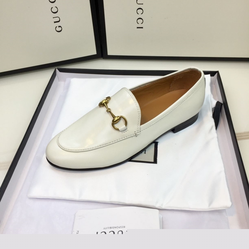 G*u*i leather shoes